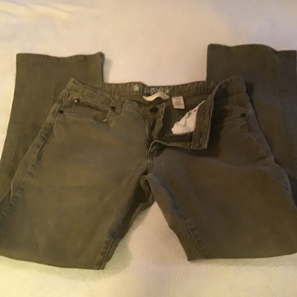 Nevada khaki low rise boot cut jeans (34x33)